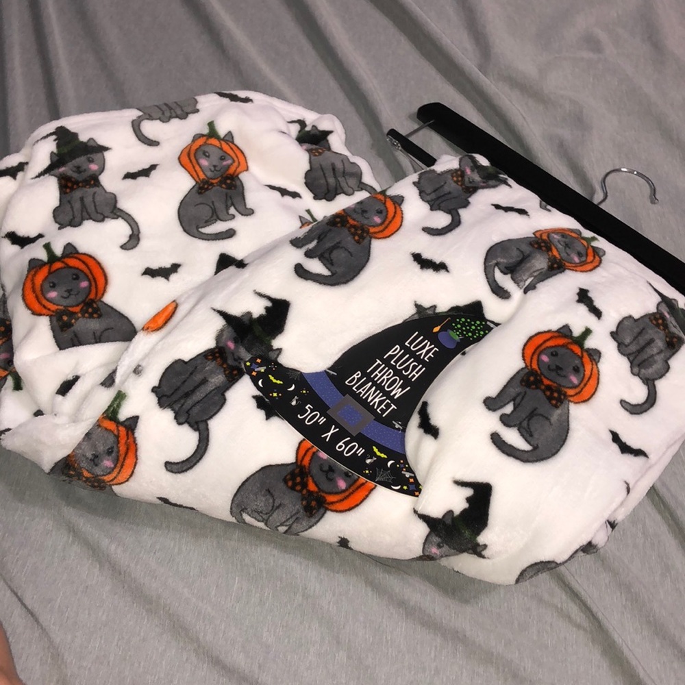 Halloween blanket